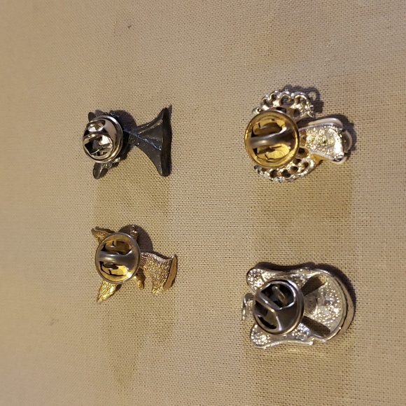 Four Silver-tone and Gold-tone Angel Pins - 5/$15 - Picture 6 of 6